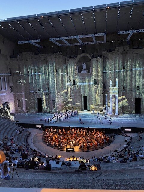 Stage and orchestra during a rehearsal at the Chorégies d’Orange